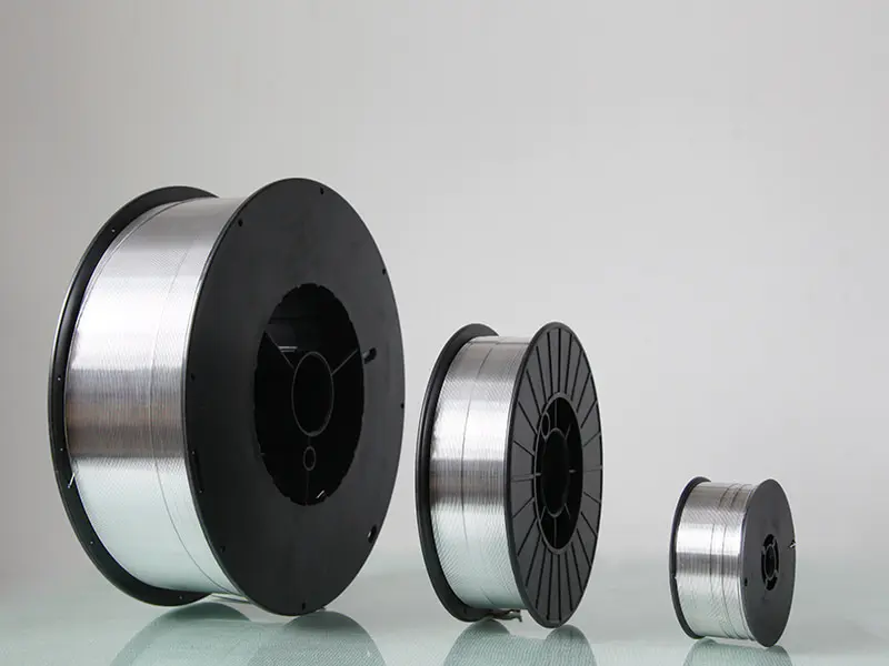 Waarom is het matchen van toevoegmetaal belangrijk bij het lassen van aluminium?